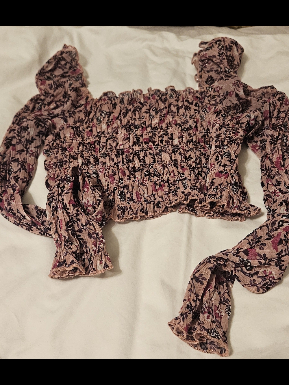 Socialite Smocked Floral Off-Shoulder Crop Top Floral Blush Pink